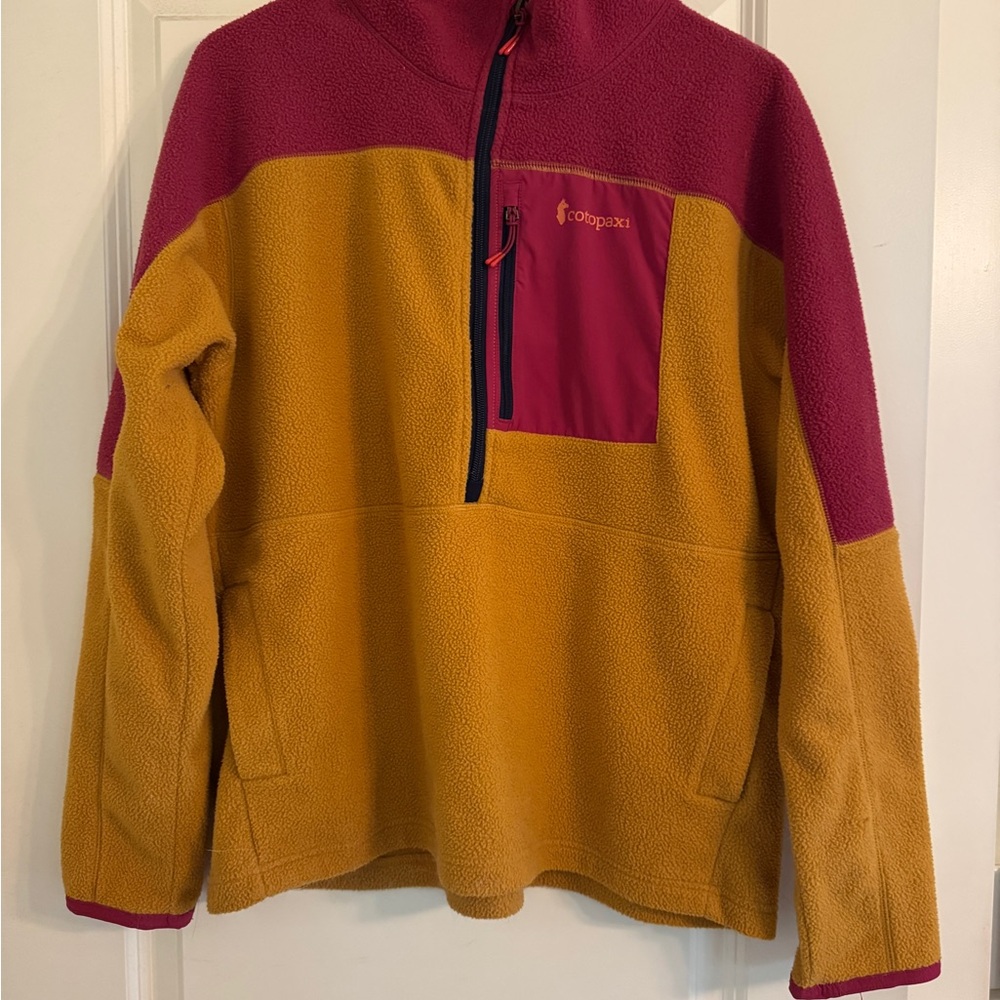 Cotopaxi Magenta and Mustard Fleece Jacket